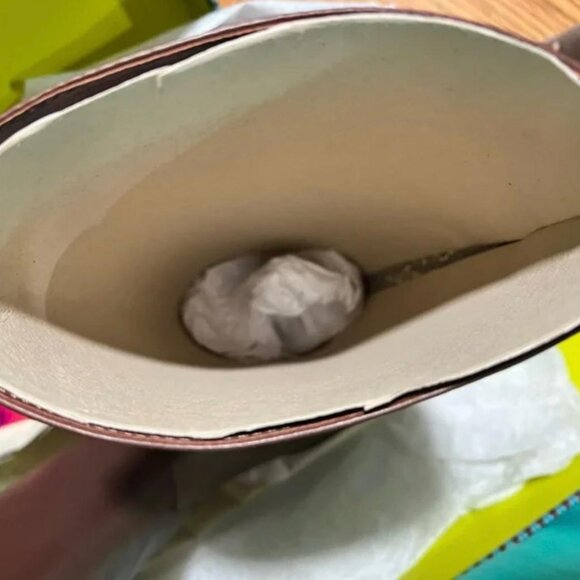 Boots - Picture 2 of 8